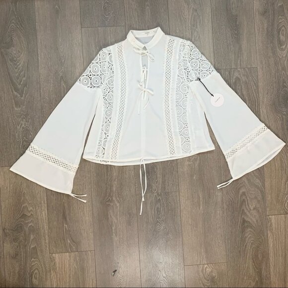 Tularosa Revolve Farrah Blouse Long Flare Sleeve Crochet Lace Ivory Size XS - Picture 3 of 16